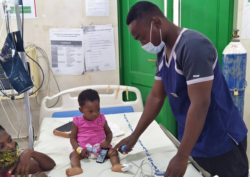 Child care at St Francis Xavier Hospital, in Fosso