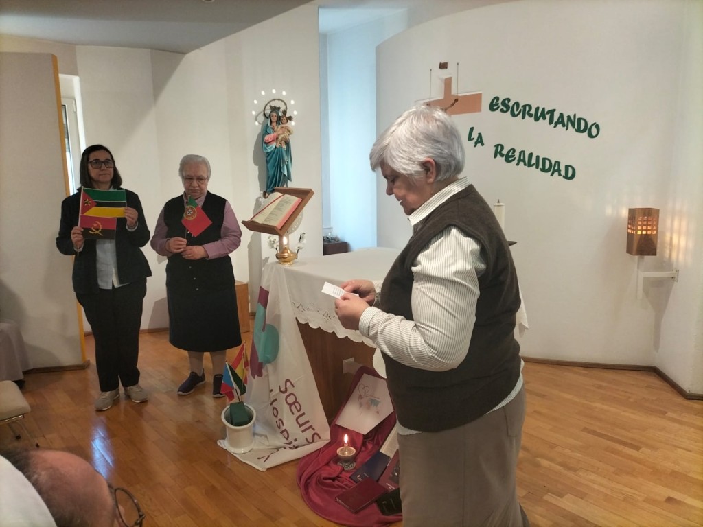 Sister leading a moment of reflection during Lauds at the 28th Plenary Council